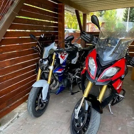 Homestay F-m